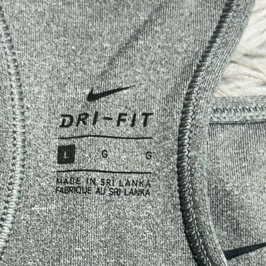Nike Dri-FIT Heather Gray Sport Bra Size Large - Image 4