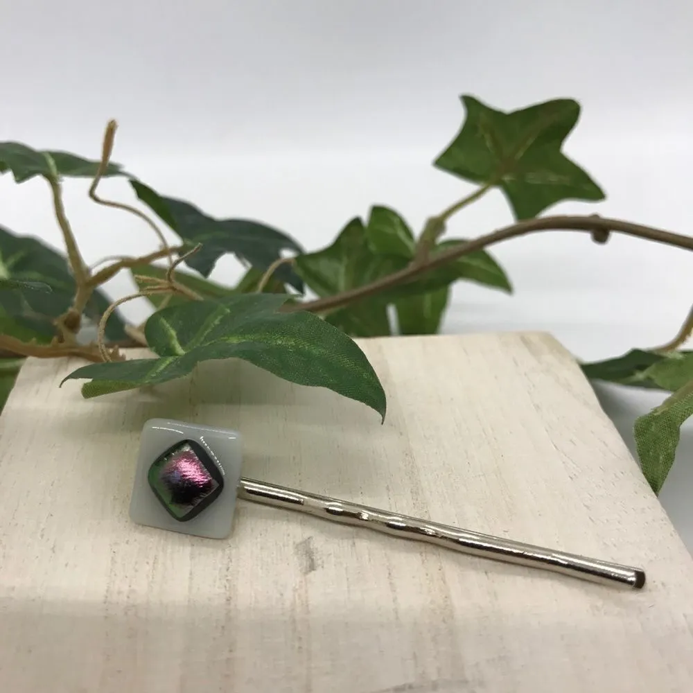 Diachronic Glass Diamond Bobby Pin Hair Accessory NWT purple Pink White - Image 3