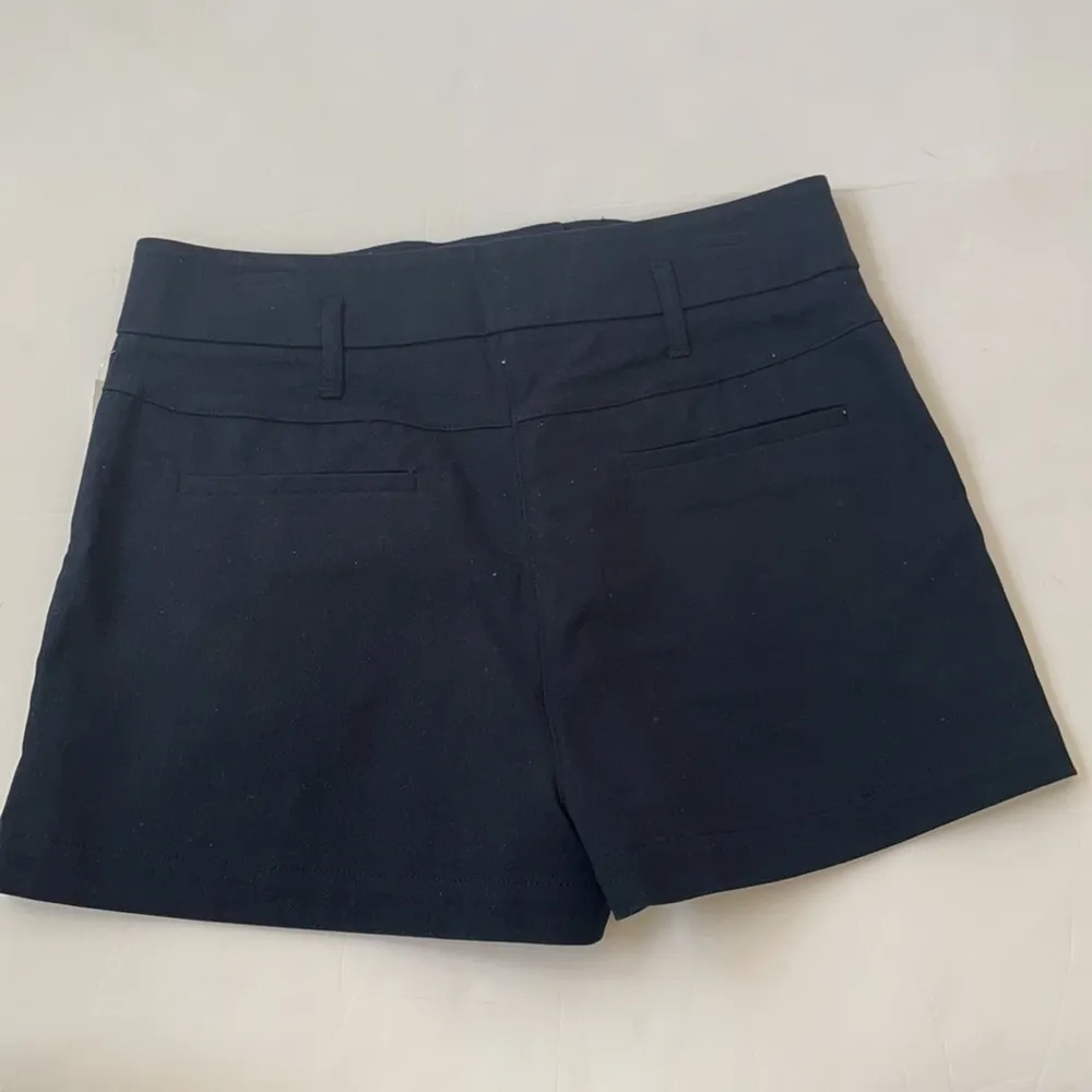 Reiss April cotton pleat front navy blue shorts 8 NWT - Image 8