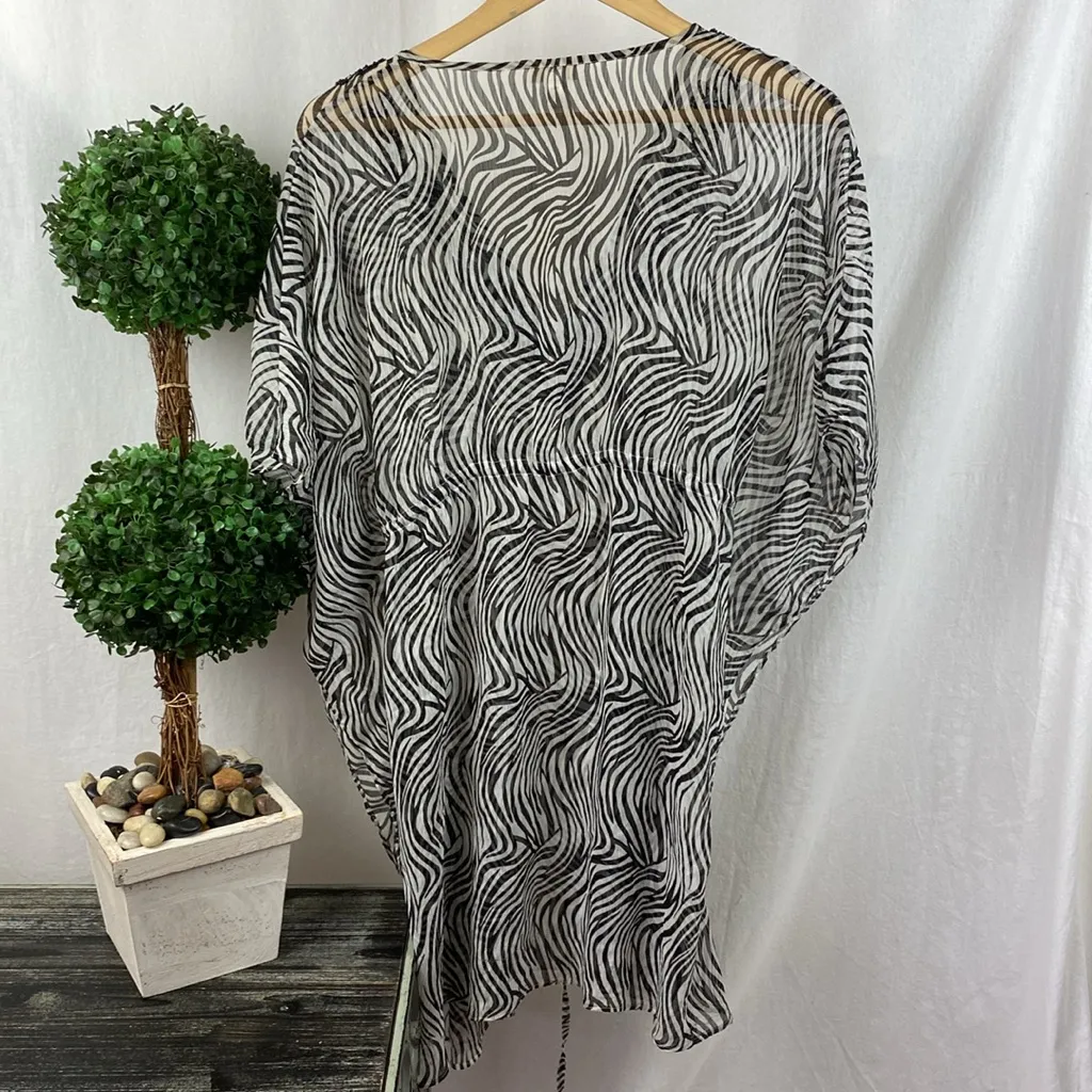 Chico’s Black & White Zebra Animal Print Embellished Blouse Top S/M - Image 2