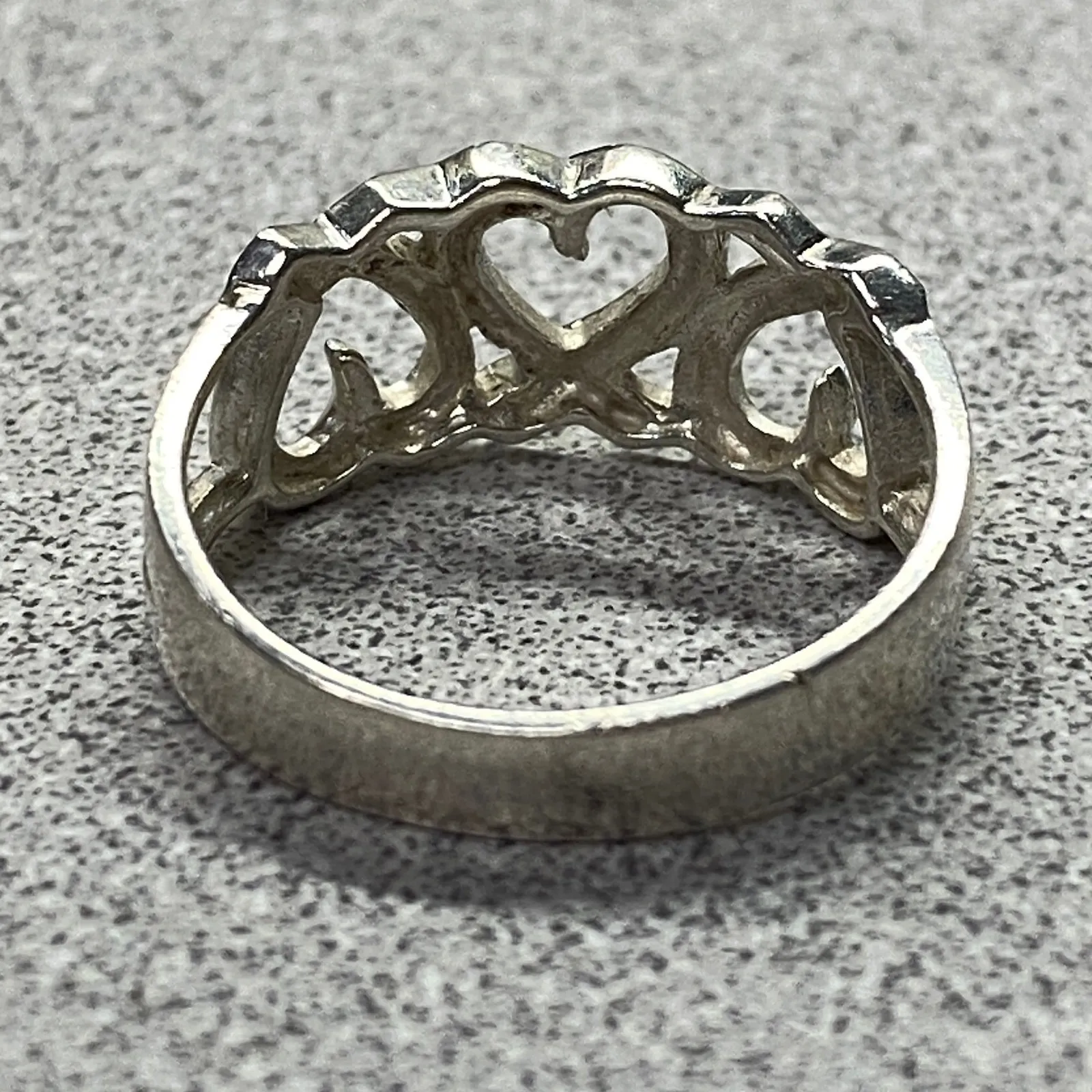 925 LA Sterling Silver Shiny Love Etched Hearts Band Promise Ring 7.75 - Image 6