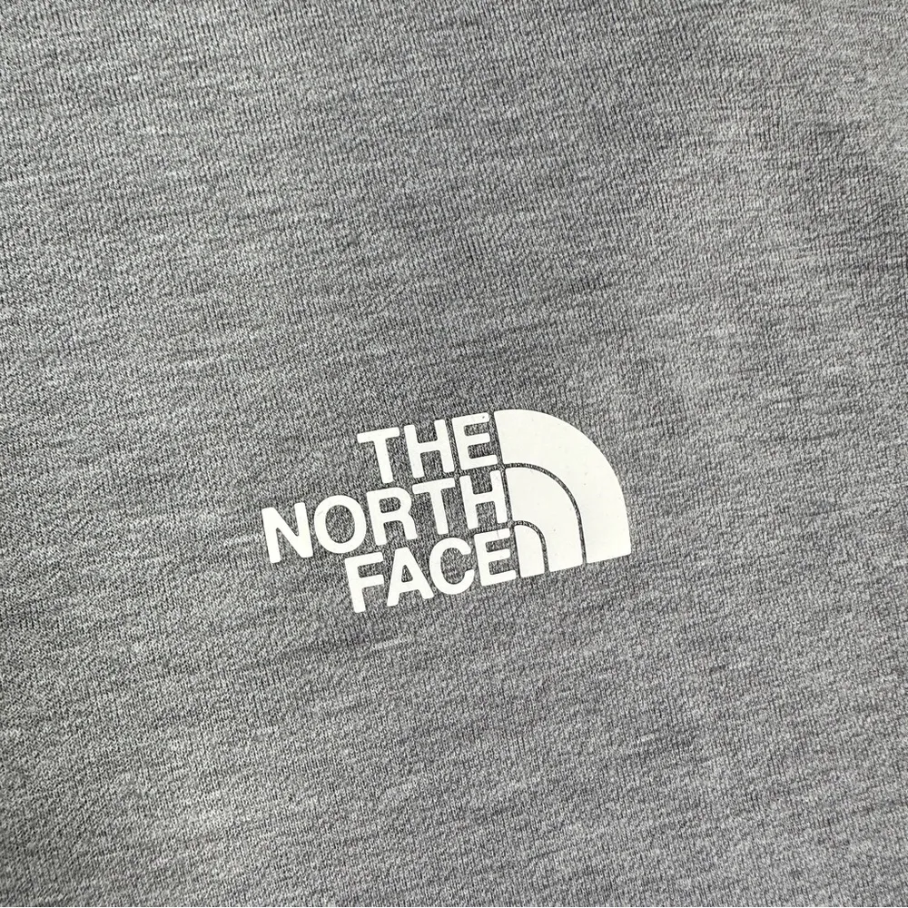 The North Face Wander Keyhole Crossback Crew Neck Shortsleeve Shirt in Gray L - Image 6