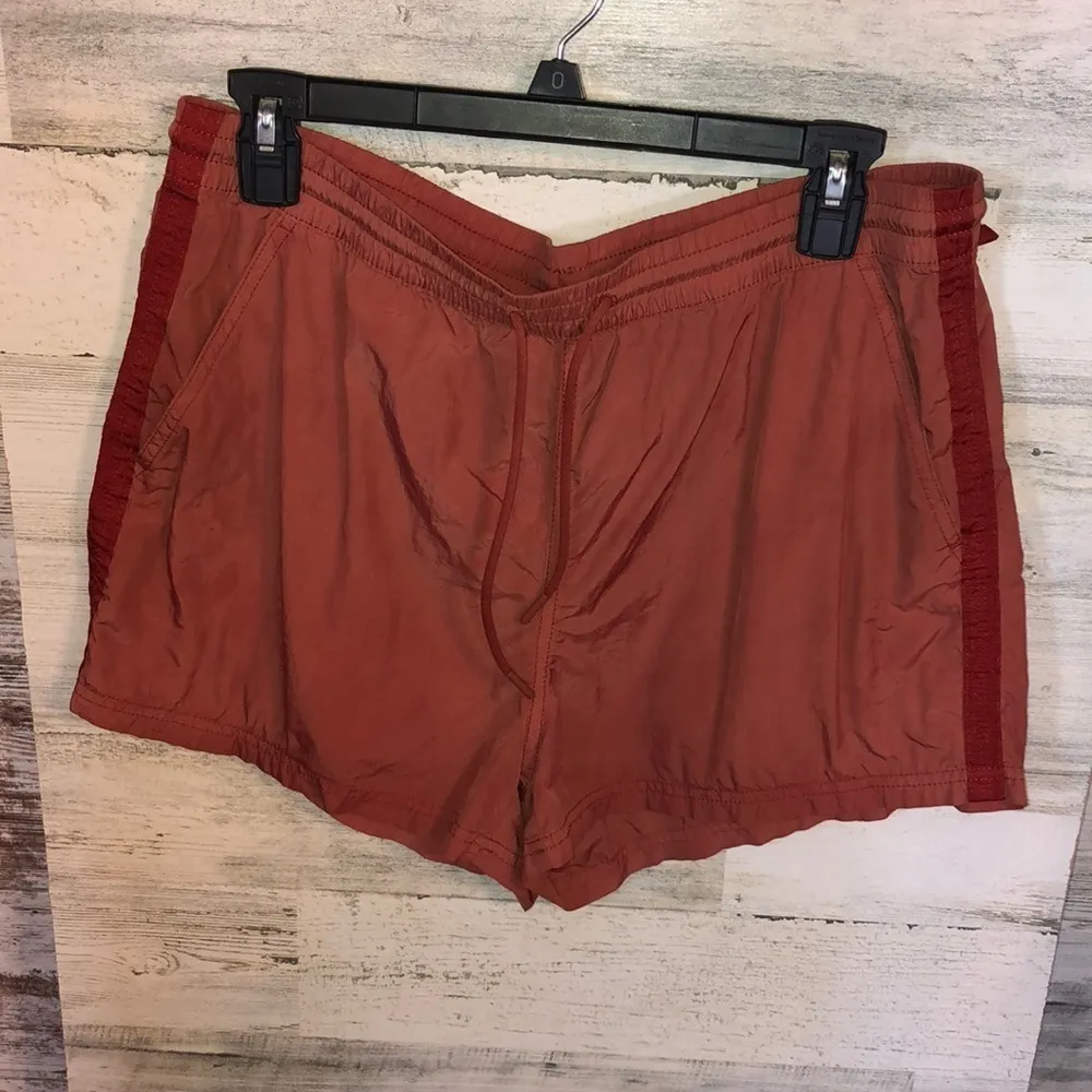 Athleta expedition shorts orangish red size 6 outdoor shorts summer shorts bike‍ - Image 3
