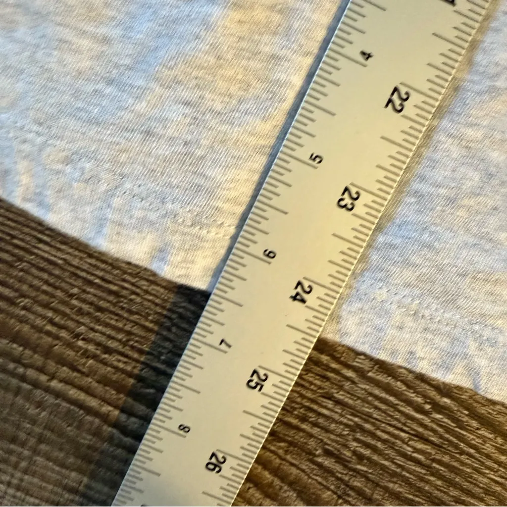 Victoria Secret Pink Shirt Women Size M Gray White Logo Long Sleeve Crew Neck - Image 7