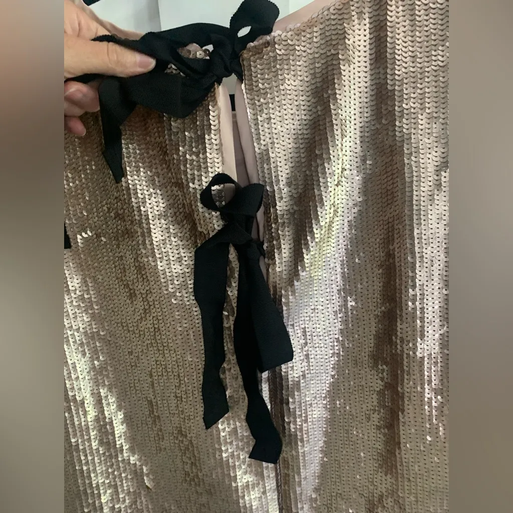 Women’s Festive Holiday Party J. Crew Gold Sequin Top with Black Tie Back Sz 6 - Image 6