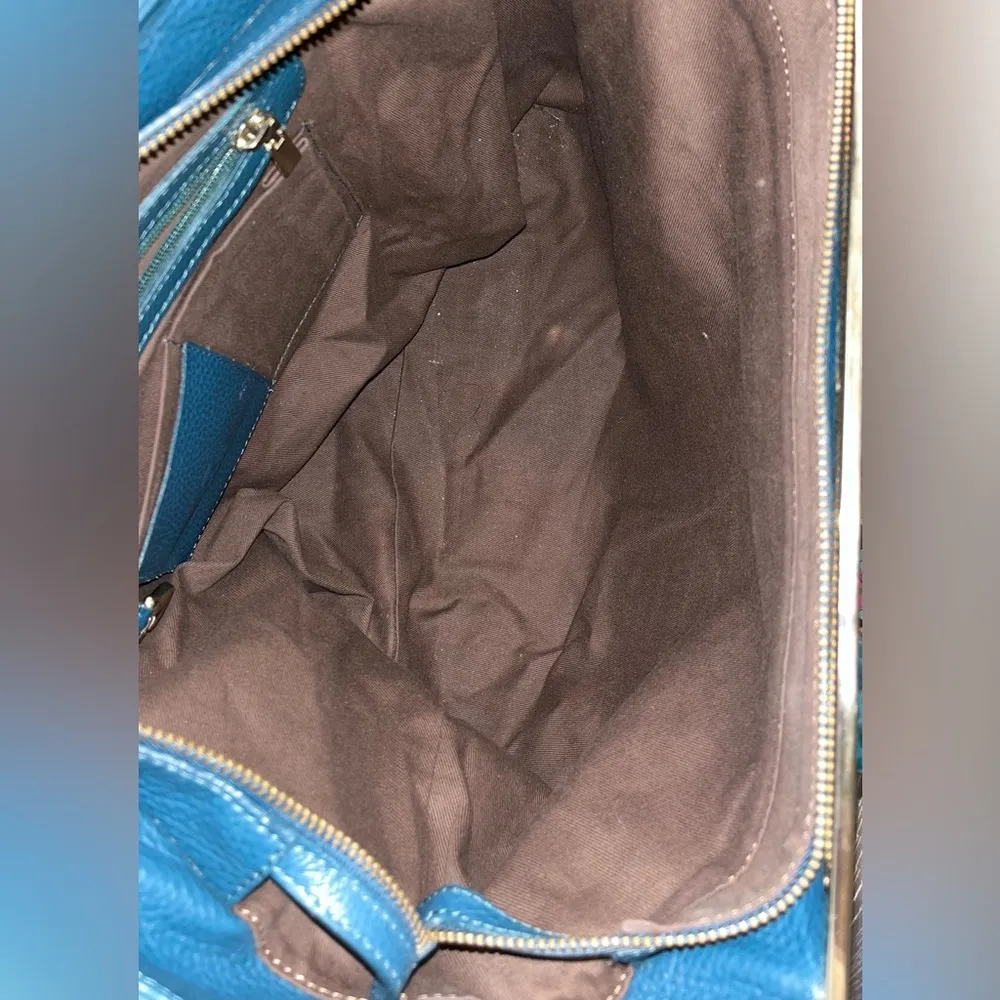 Rowallan of Scotland Genuine Leather in Crocodile Pattern w/ Gold Metal Accents - Image 16