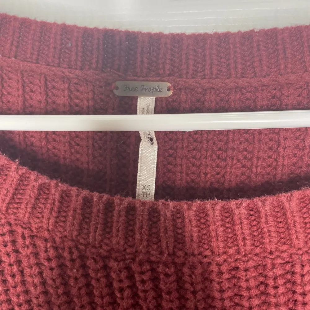 Free People maroon cropped sweater - Image 2