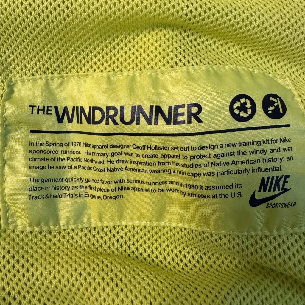 Nike “Windrunner” y2k rain jacket – neon‎ yellow, Small - Image 8