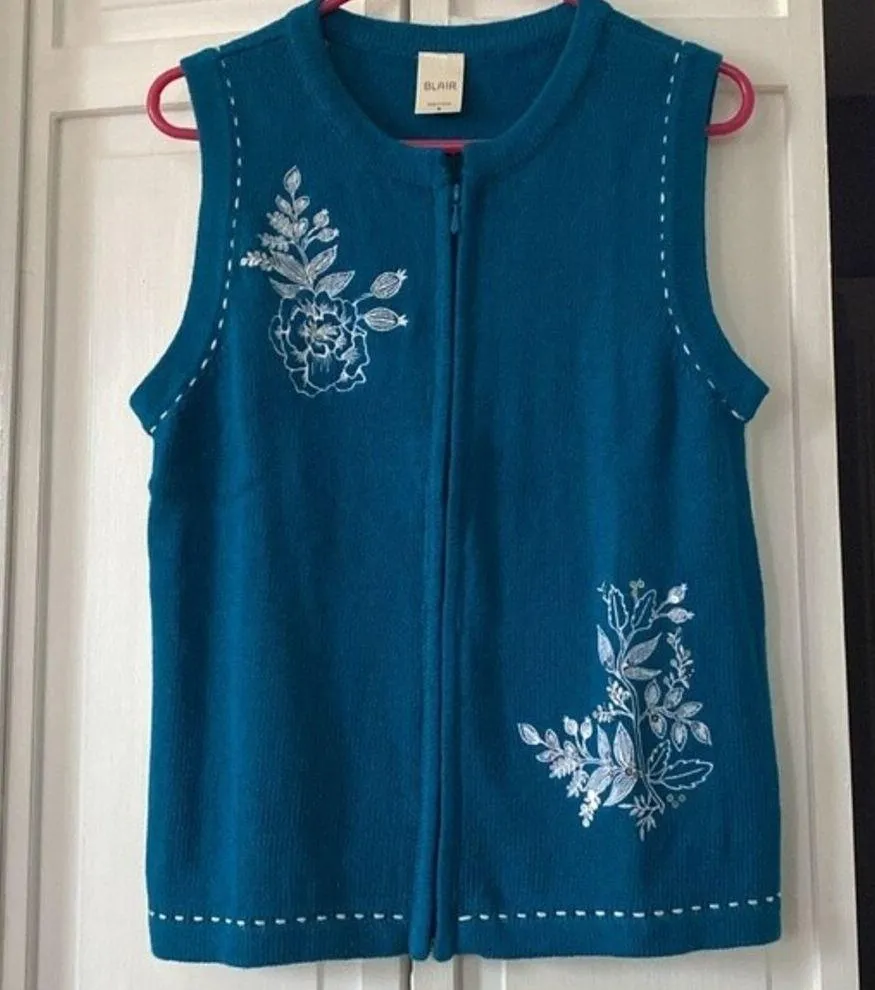 Zip up blue floral embroidered sweater vest. Size S - Image 6