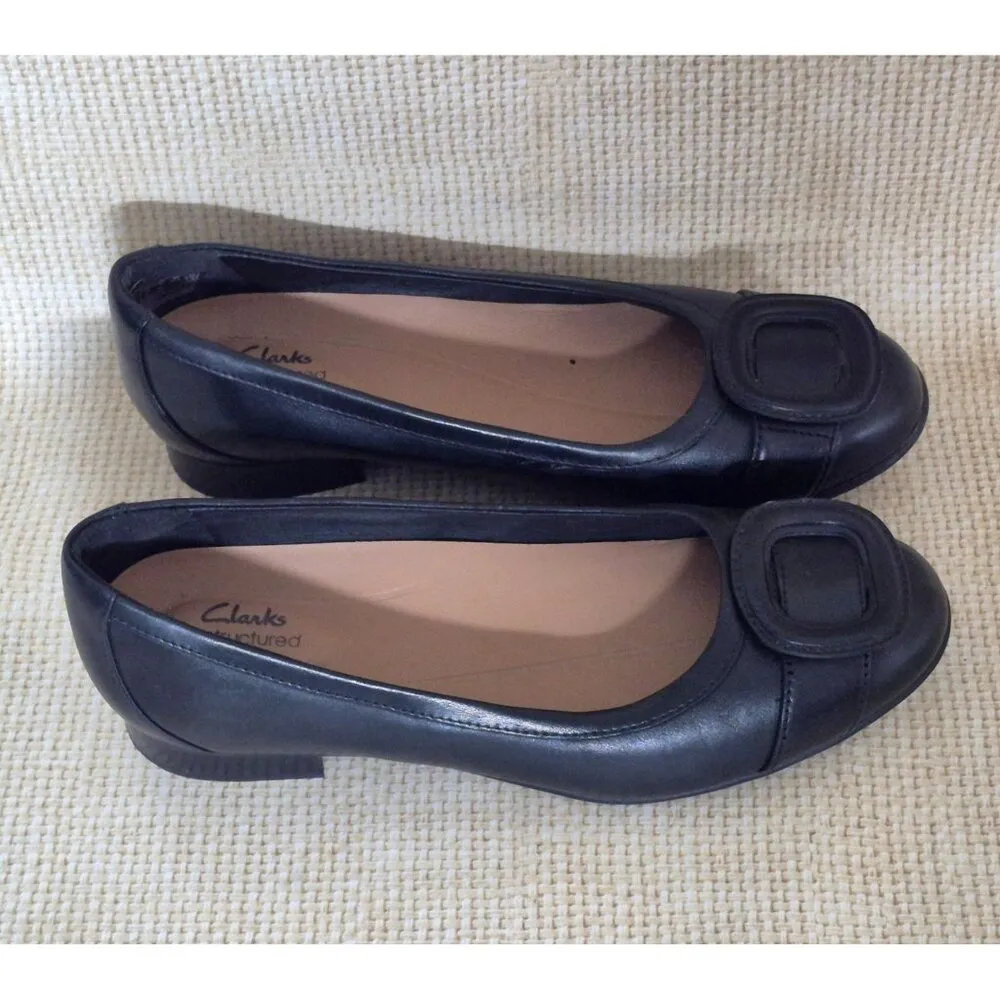 Women's Size 7 Clarks Un Blush Cove Black Leather Ballet Flat Buckle Toe Comfort - Image 5
