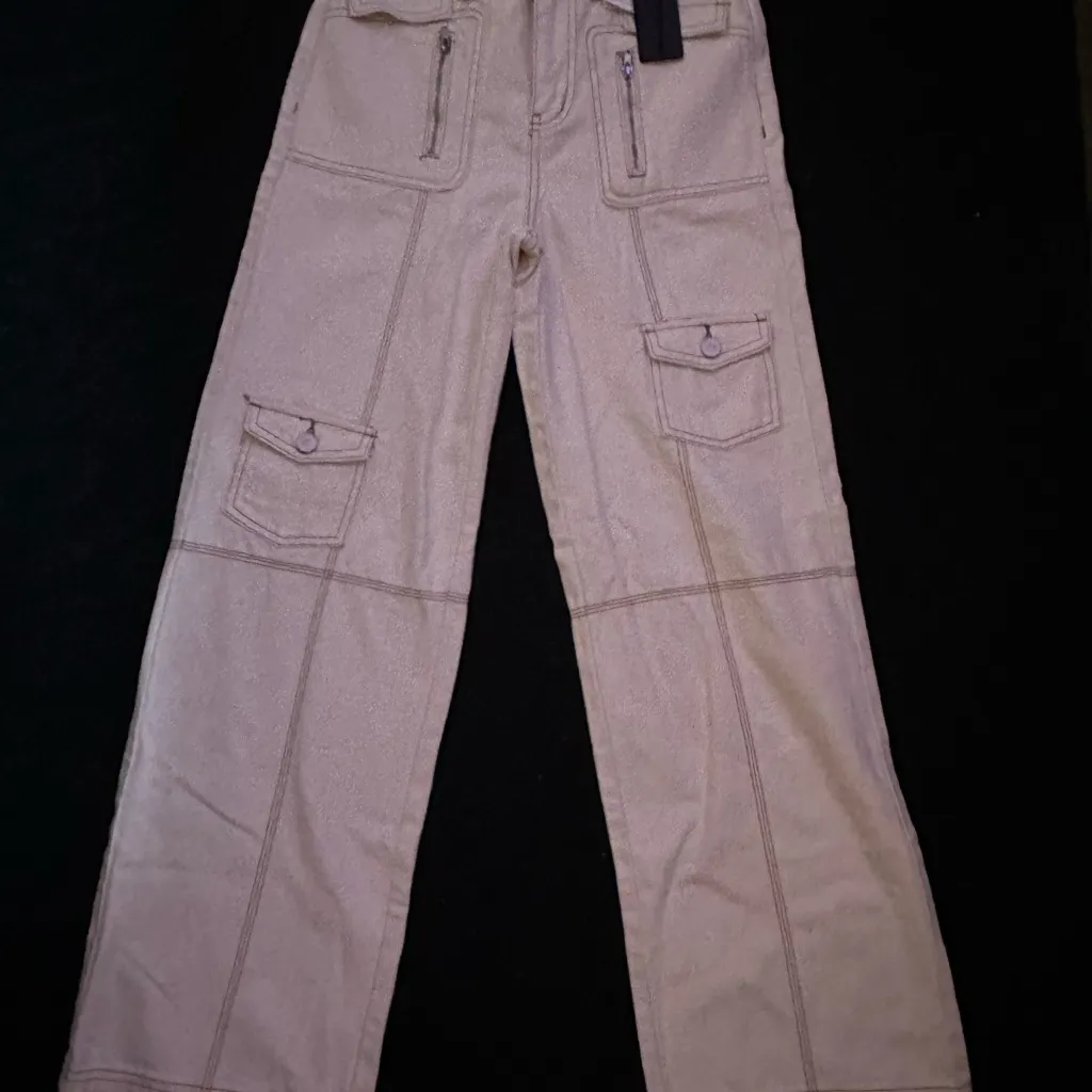Forever 21 Stylish Beige Cargo Pants - Image 2