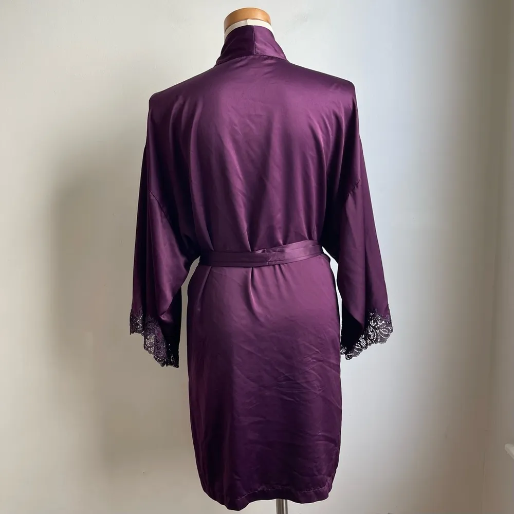 Natori Women's Purple Satin Kimono Robe w Lace Cuffs Belted Knee Length Large - Image 4