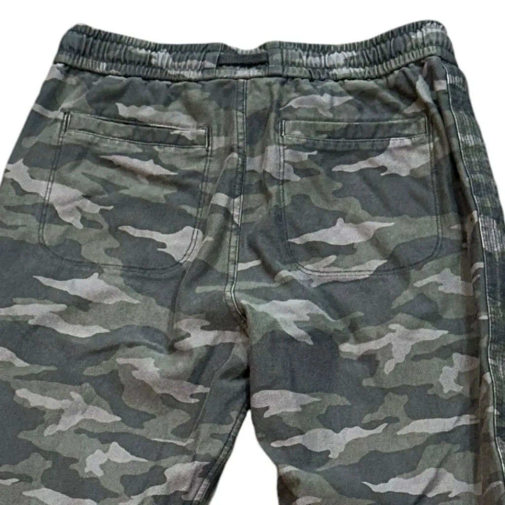 Athleta‎ Farallon Jogger Pants Size 4 Camo Green Travel Athletic Casual Lounge - Image 4