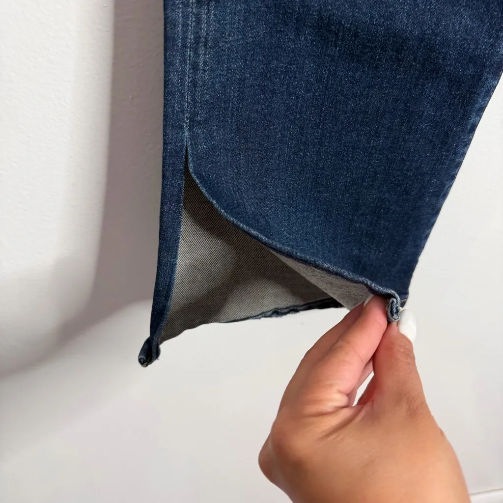 Moussy Vintage Women’s Glendora Flare Jean Size 26 Medium Wash Designer Denim Blue - Image 8