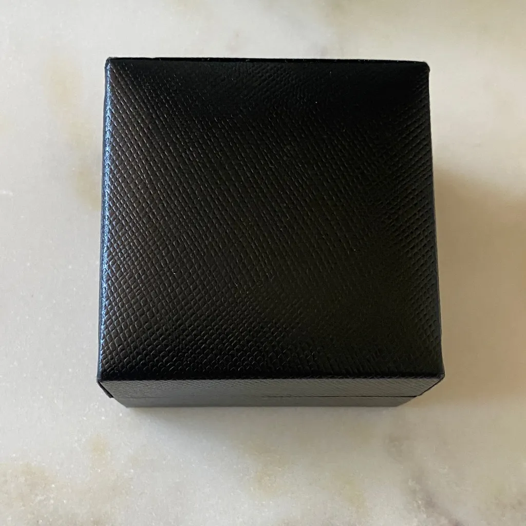 NWT Crucifix Cross 18" Pendant Necklace in 14k Two - Image 11