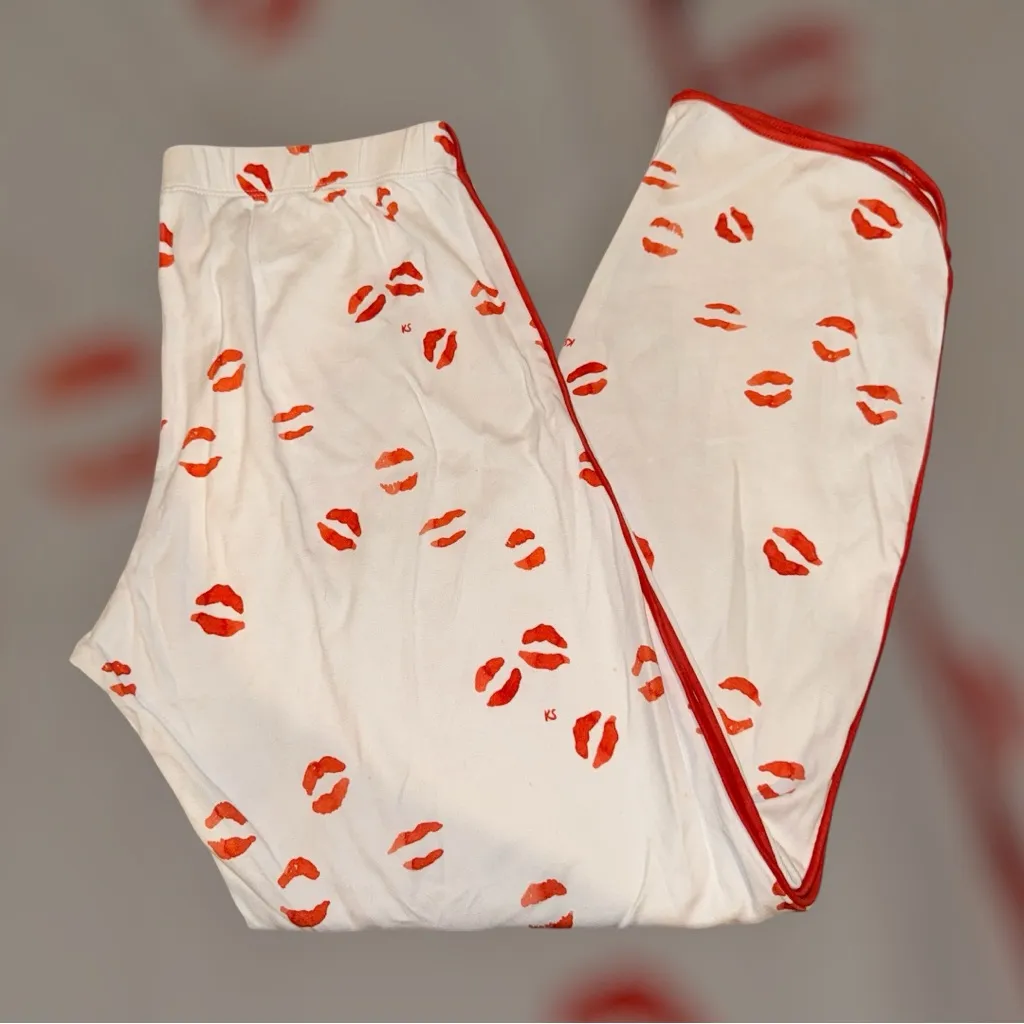 LAKE pajamas and Kate Schelter Kiss Print Pajama White - Image 4