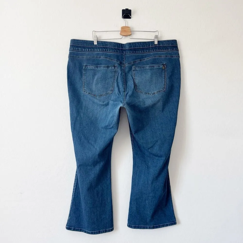 Democracy Ab Solution Pull On Stretch Comfy Whiskered Flare Jeans Size 24W - Image 4