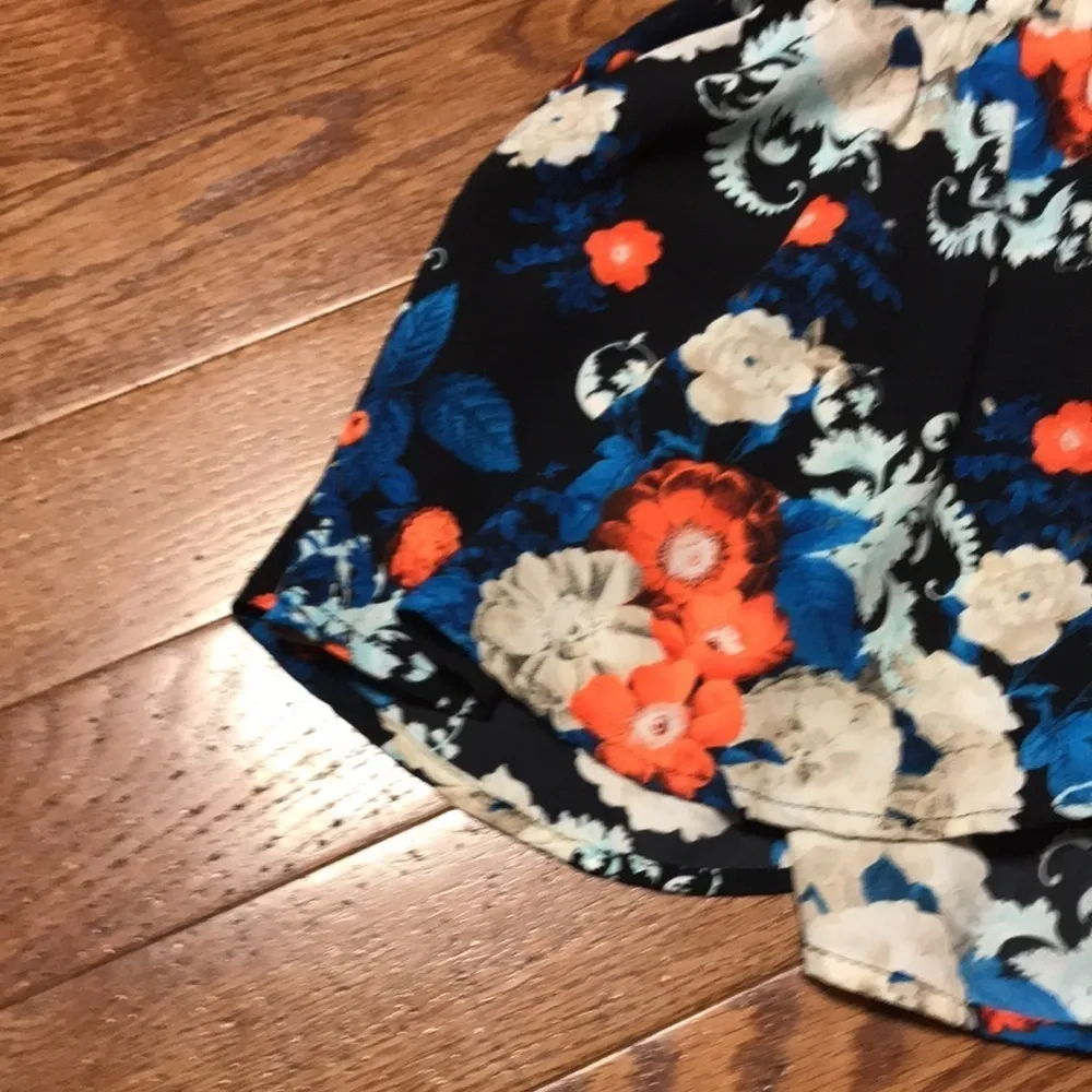 Diosa vibrant floral shorts - Image 4