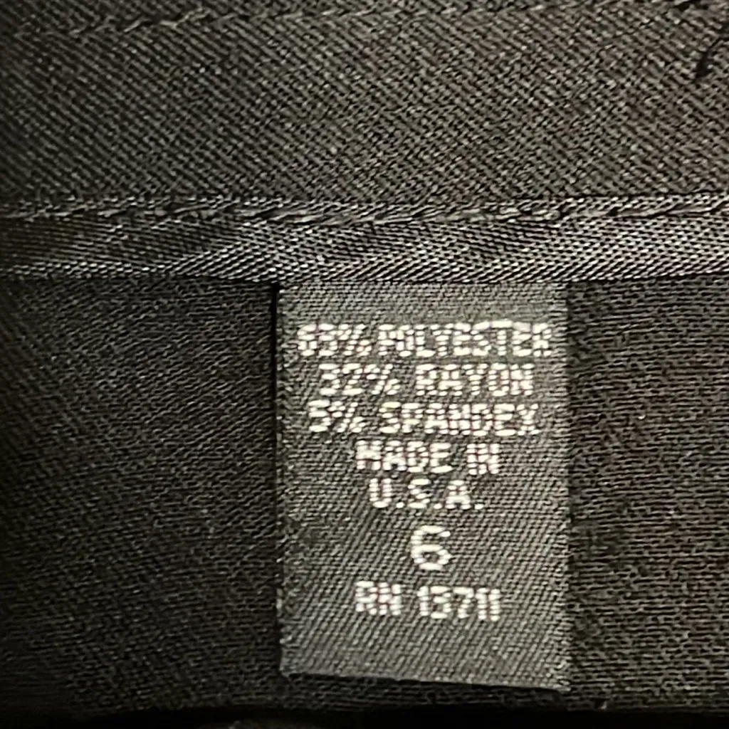 CLEARANCE- Ideology Pencil Skirt - Image 5