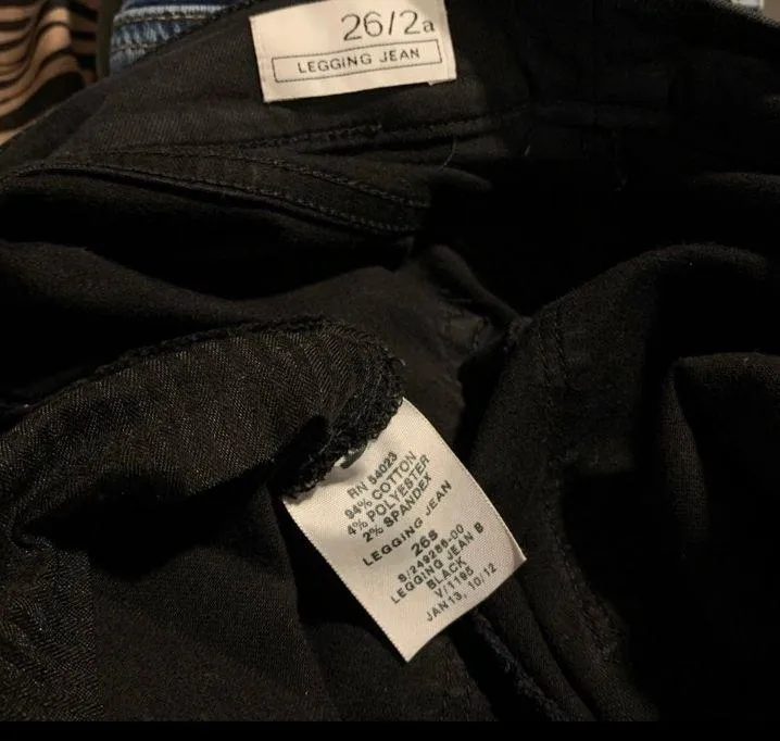 Gap black legging jean size 26 Short - Image 6