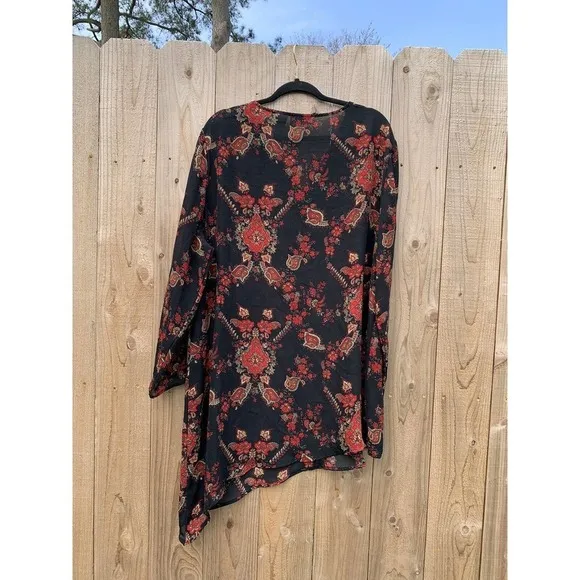 Womens White Stag black Red floral‎ long sleeve blouse sz 22W/ 24W Asymmetrical - Image 6