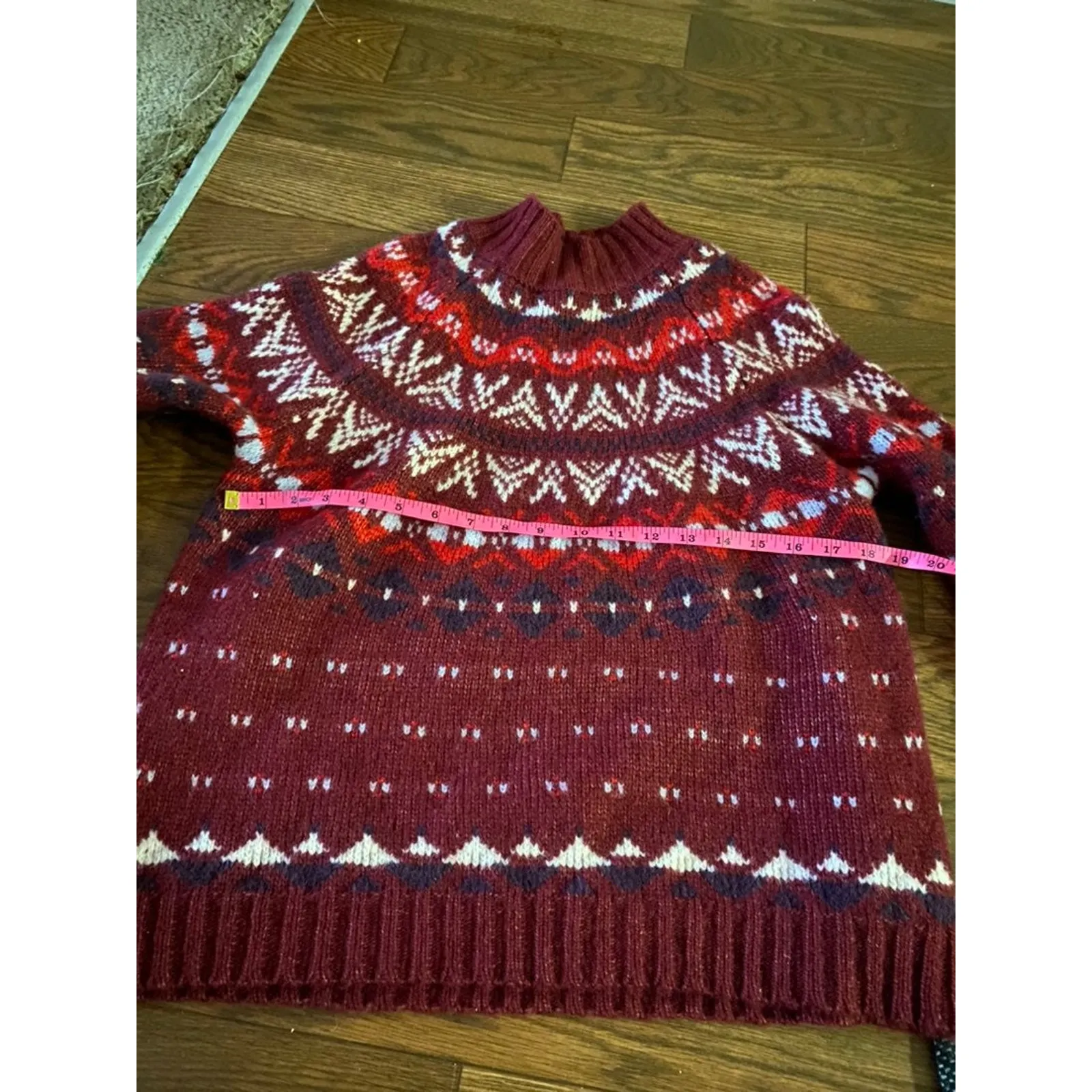 American eagle red tuleneck isle sweater medium - Image 5