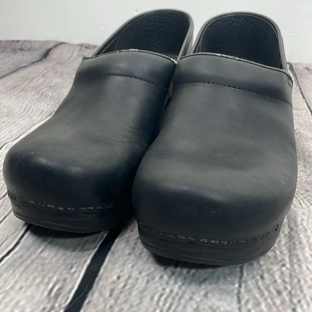 Dansko Clogs Women's Classic Black Leather Nursing Comfort Shoes size 11 - Image 11