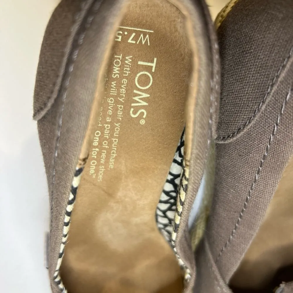 Toms Women's Taupe Wedge Heels Size 7.5 - Image 3