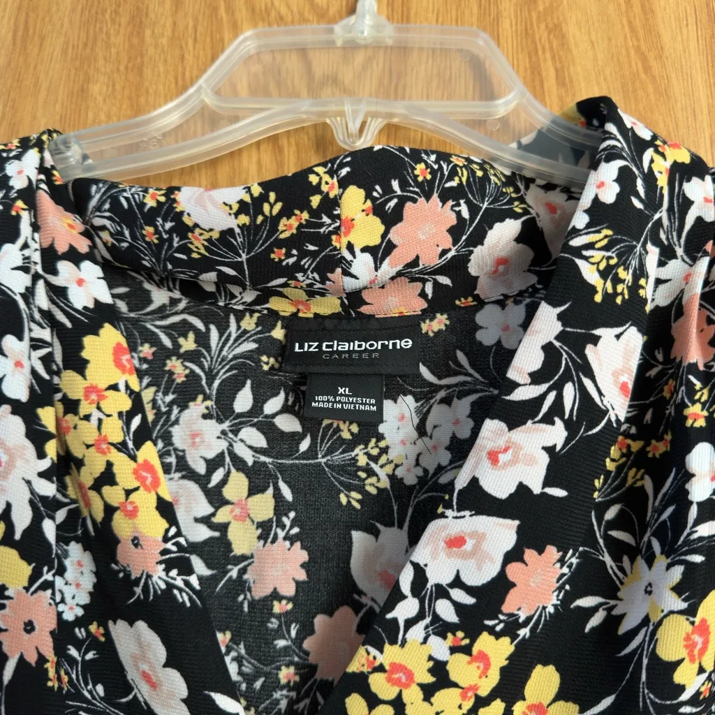 Liz Claiborne Women’s Floral Sleeveless Blouse, XL - Image 2