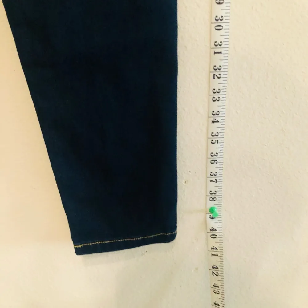 Michael Kors Skinny Stretchy Jeans. Color: Blue. Size: US: 10 - Image 4