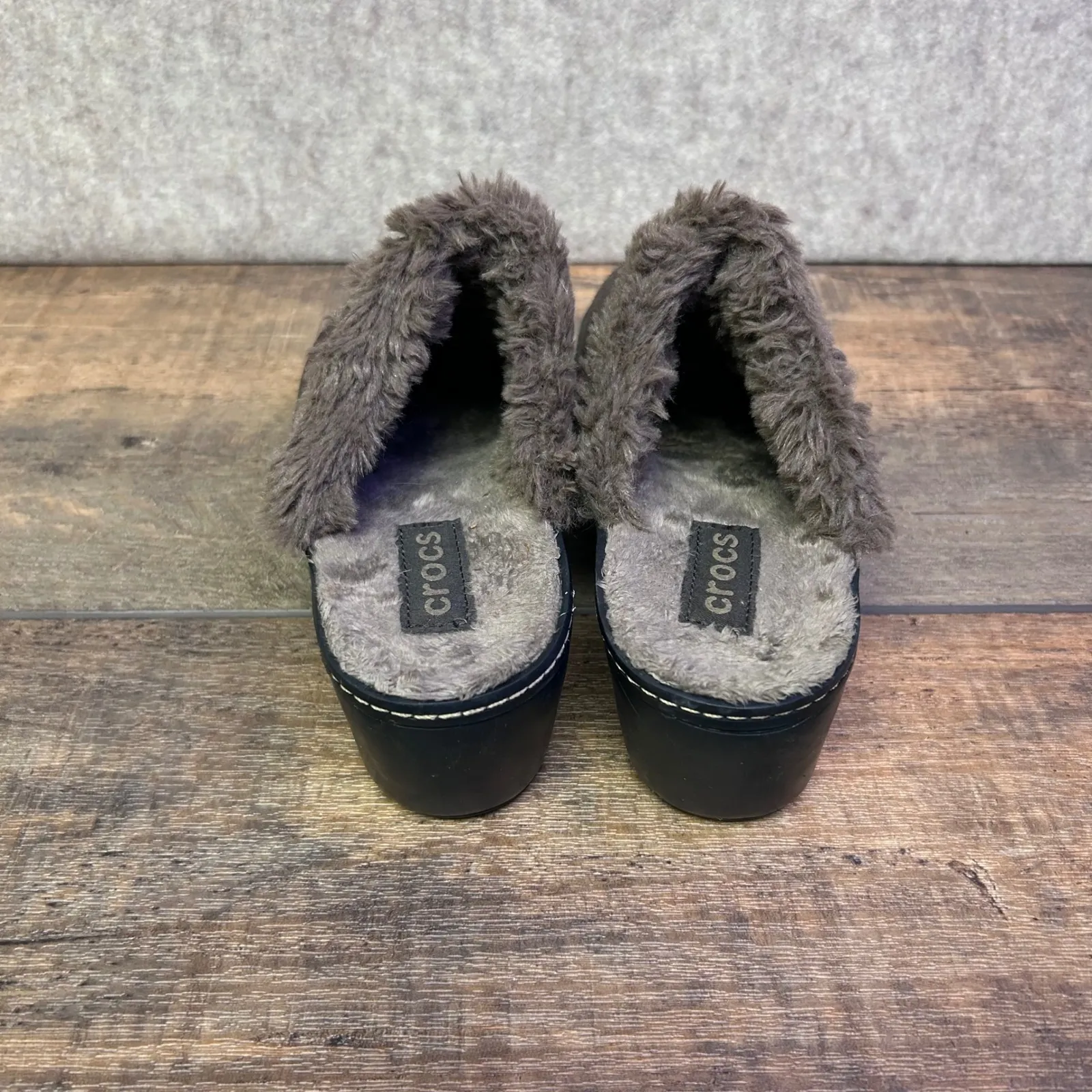 Crocs Classic Lined Clog Faux Fur Lined Brown Suede Women's Shoes Size 6 - Image 5