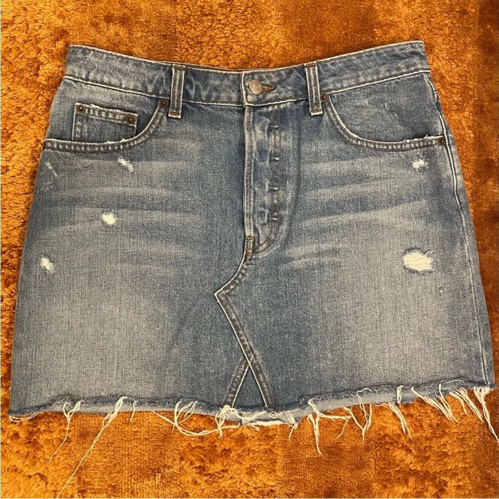 Reformation Retooled Denim Mini Jean Skirt Salton Wash Distressed Size 29 - Image 2