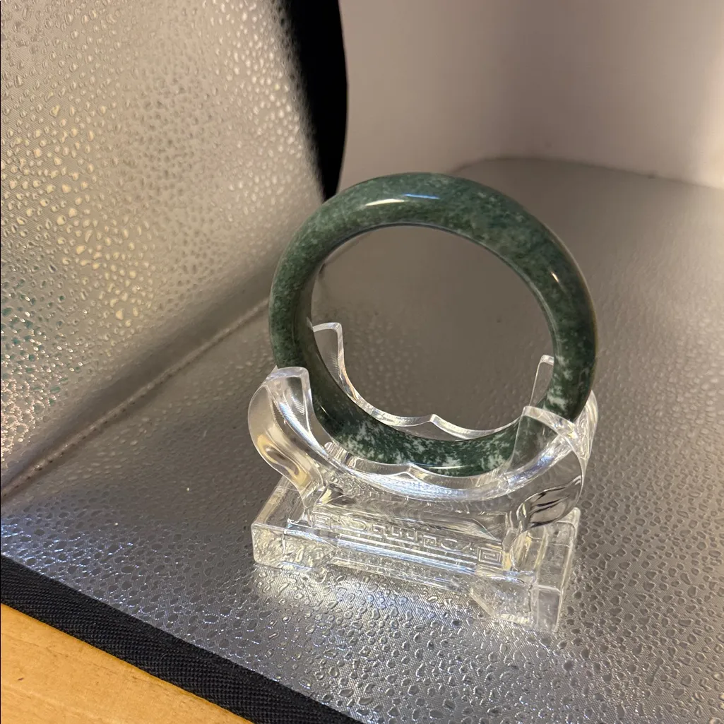 Green Jade Stone Bangle Bracelet - Image 2