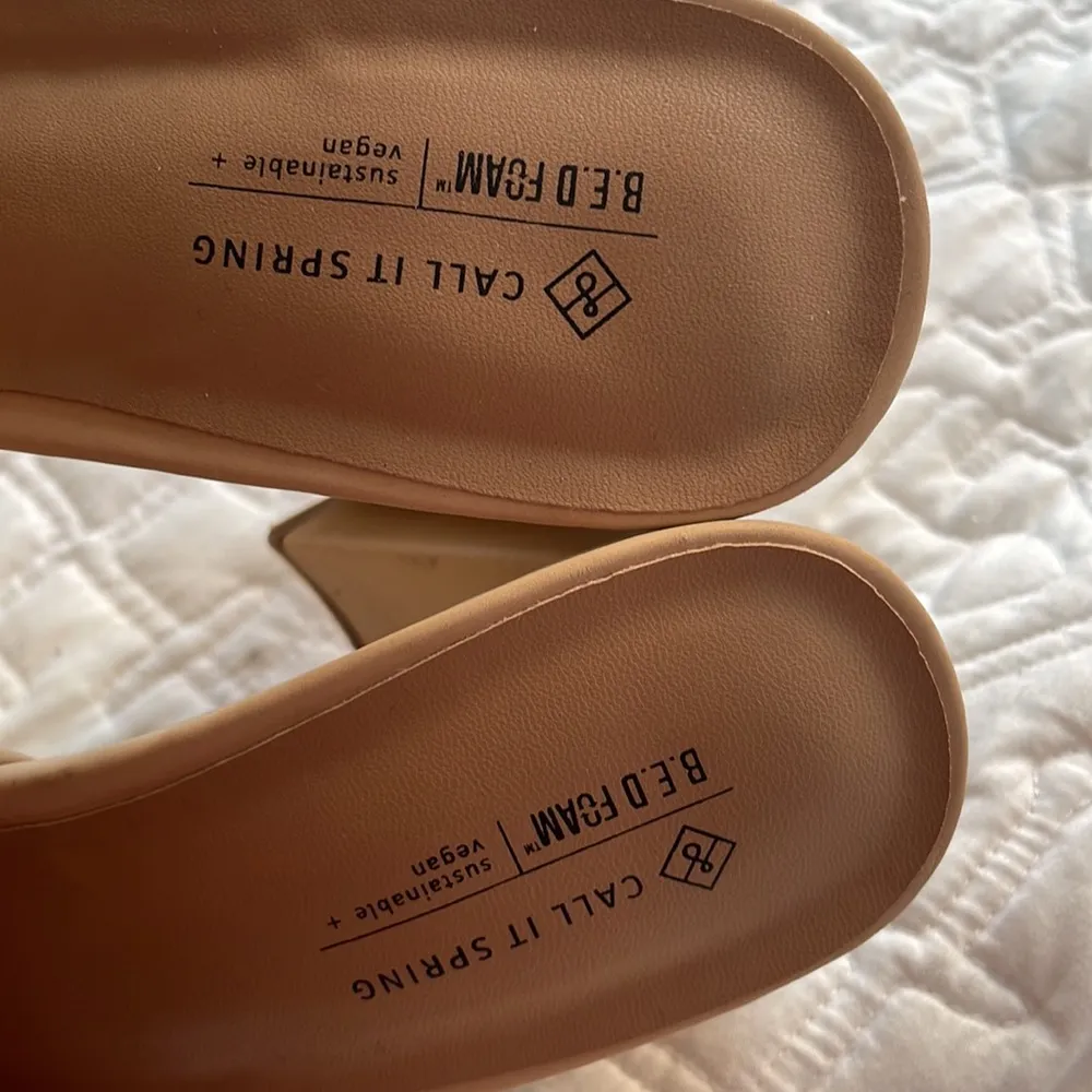 NEW Floraa Chain Block Heel Sandal Bone Beige Color Size 11 - Image 6