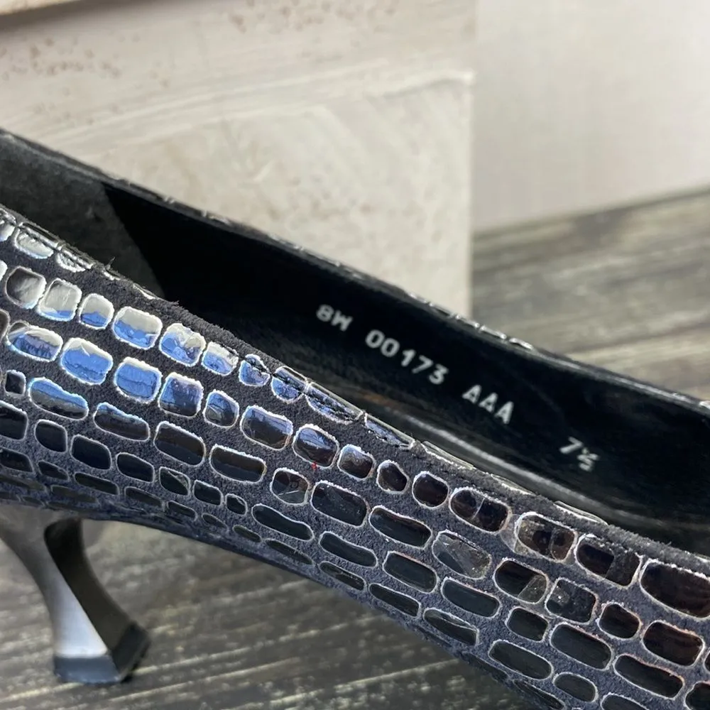 Stuart Weitzman Black & Silver Print Point Toe Pump Kitten Heel Shoes 
7.5 - Image 5