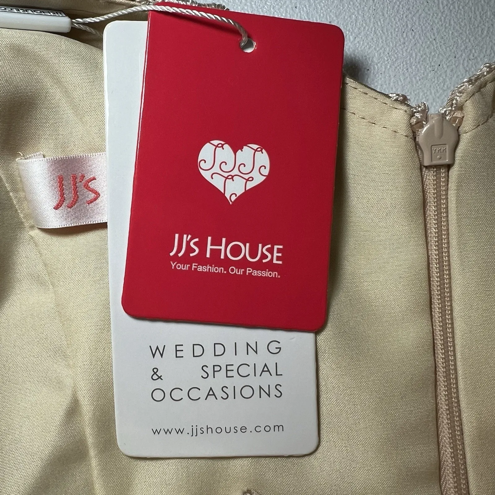 JJ’s House Cap Sleeve Sheath Column Lace Midi‎ Dress Champagne New With Tags - Image 5