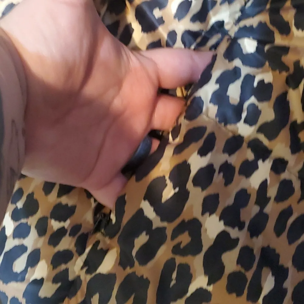 Kate Spade Leopard-Print Button-Front Central Puffer XXL NWOT - Image 5