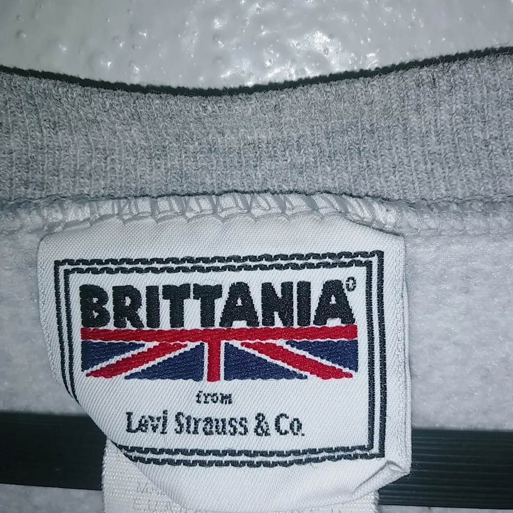 Brittania Vintage Levis L Ladies Long Sleeved Crew Neck Sweatshirt Gray - Image 3