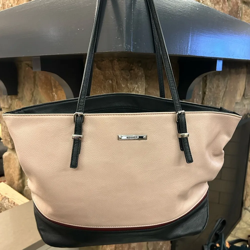 Nine West Chic Pink and Black Tote Bag with Sturdy Design-like new - Image 6