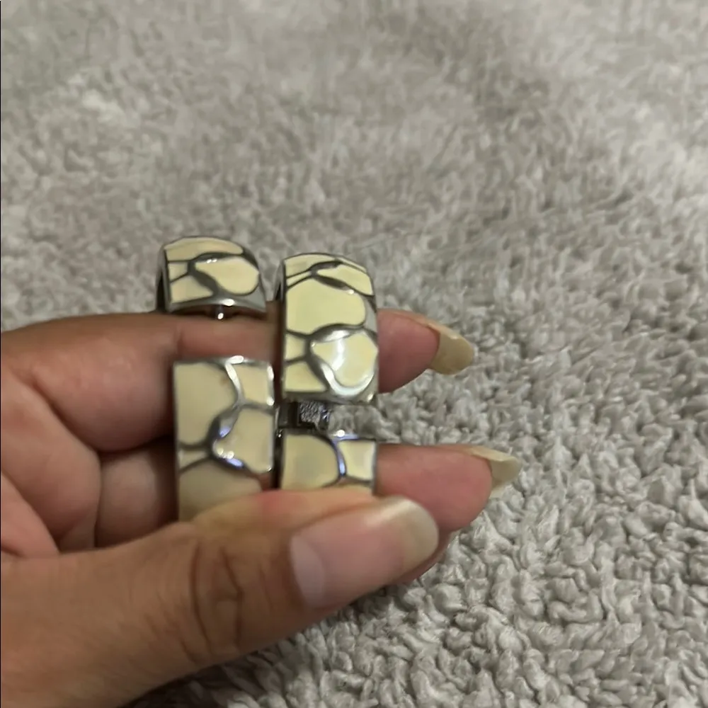 Cream and Silver Heart Bangles - Image 5