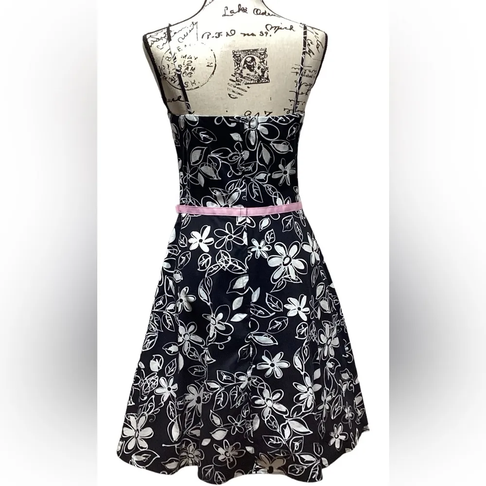 IN San Francisco. Spaghetti strap A-Line dress with crinoline hem line. Size 11 - Image 11