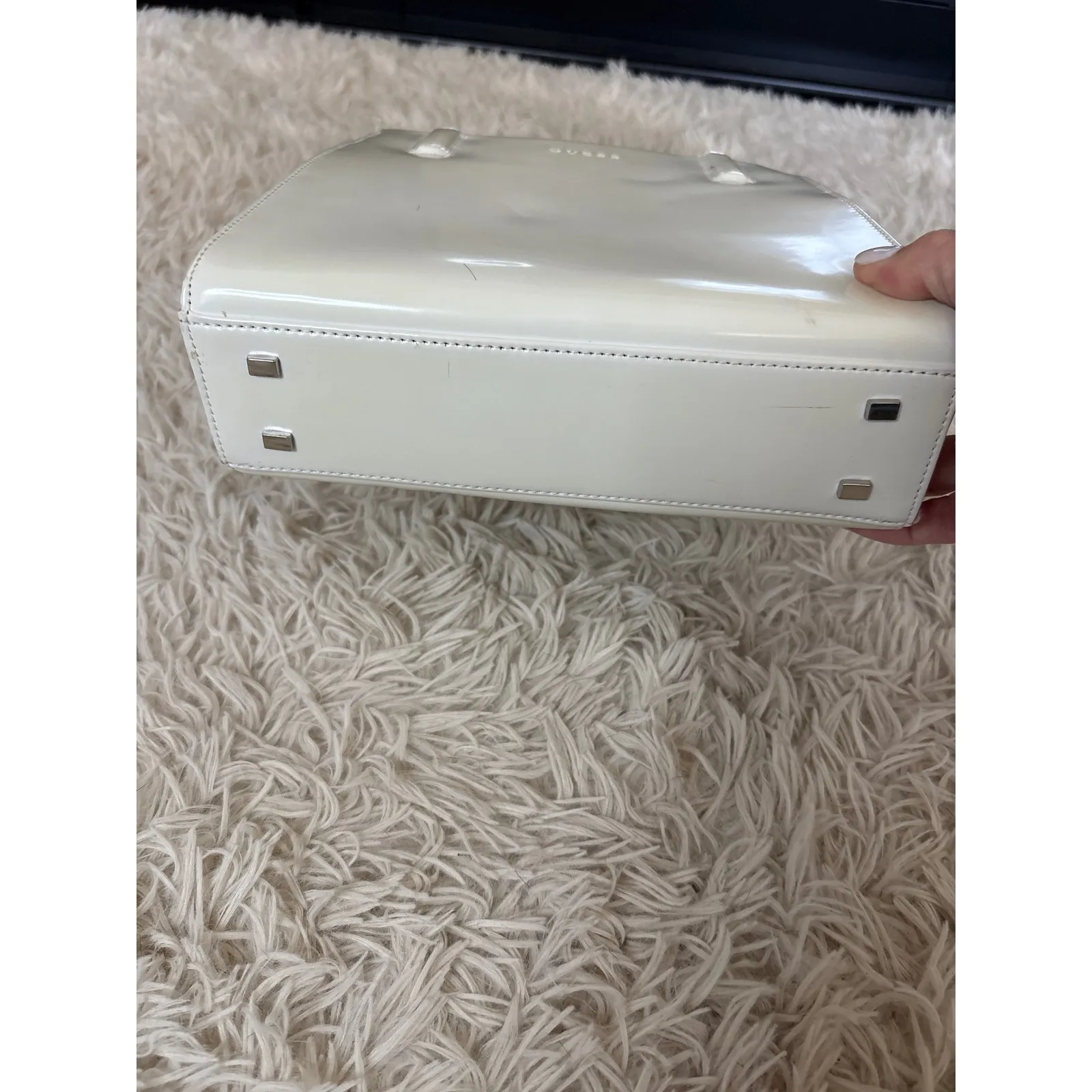 Vintage 1980's y2k GUESS Patent Faux Leather Tote Bag Cream Shoulder Handbag - Image 4