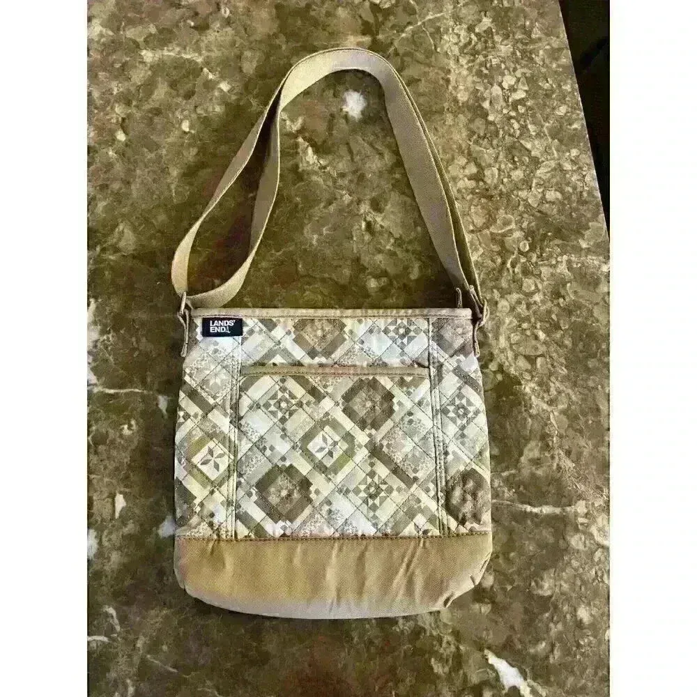 Land’s End Quilted Crossbody bag - Image 2