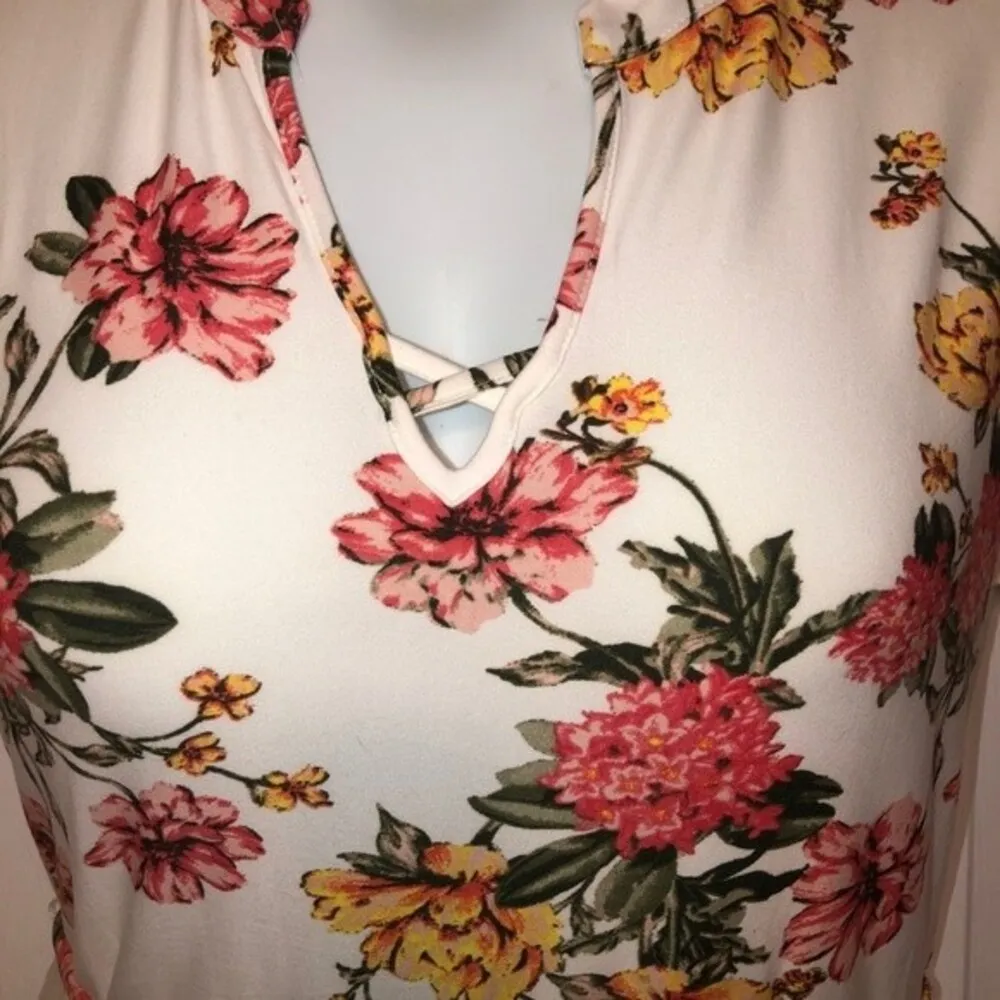 Bobbie Brooks Sz S Crochet Back Ivory Floral Dress NEW NWT - Image 3