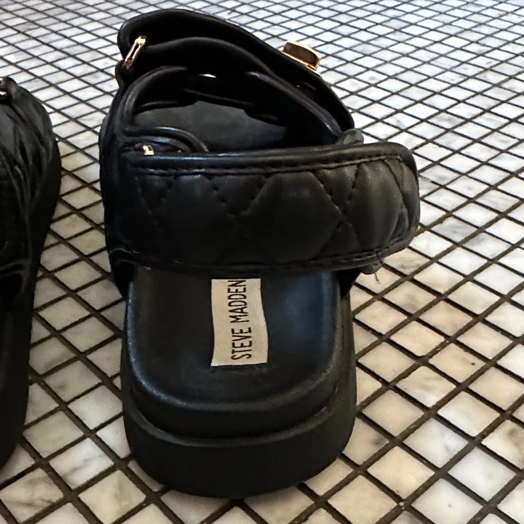 Steve Madden quilted Black Sandals with Gold Buckles - Image 5