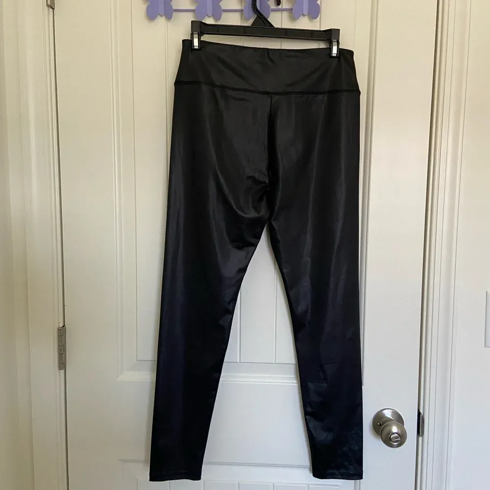 Wild Fable‎ women’s shine finish leggings — medium - Image 4
