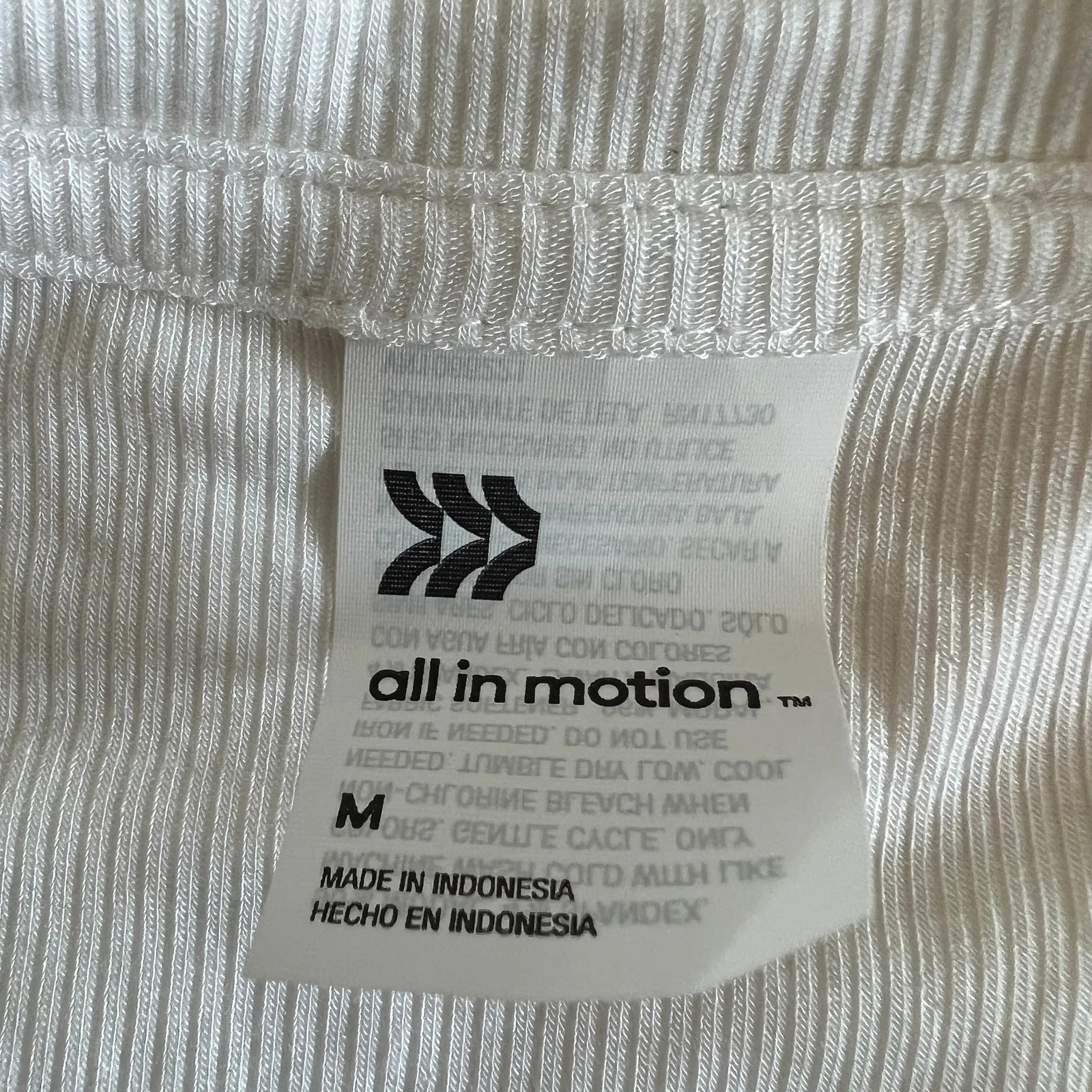 All in Motion Women's White Scooped Drapey Long Sleeve Top - Size Medium - NWT - Image 2