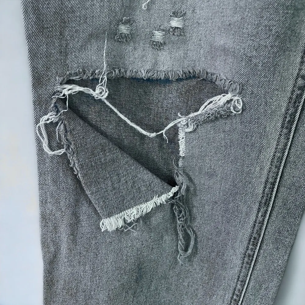 TINSELTOWN Women’s Straight Leg Distressed Ripped Denim Jeans - Image 6