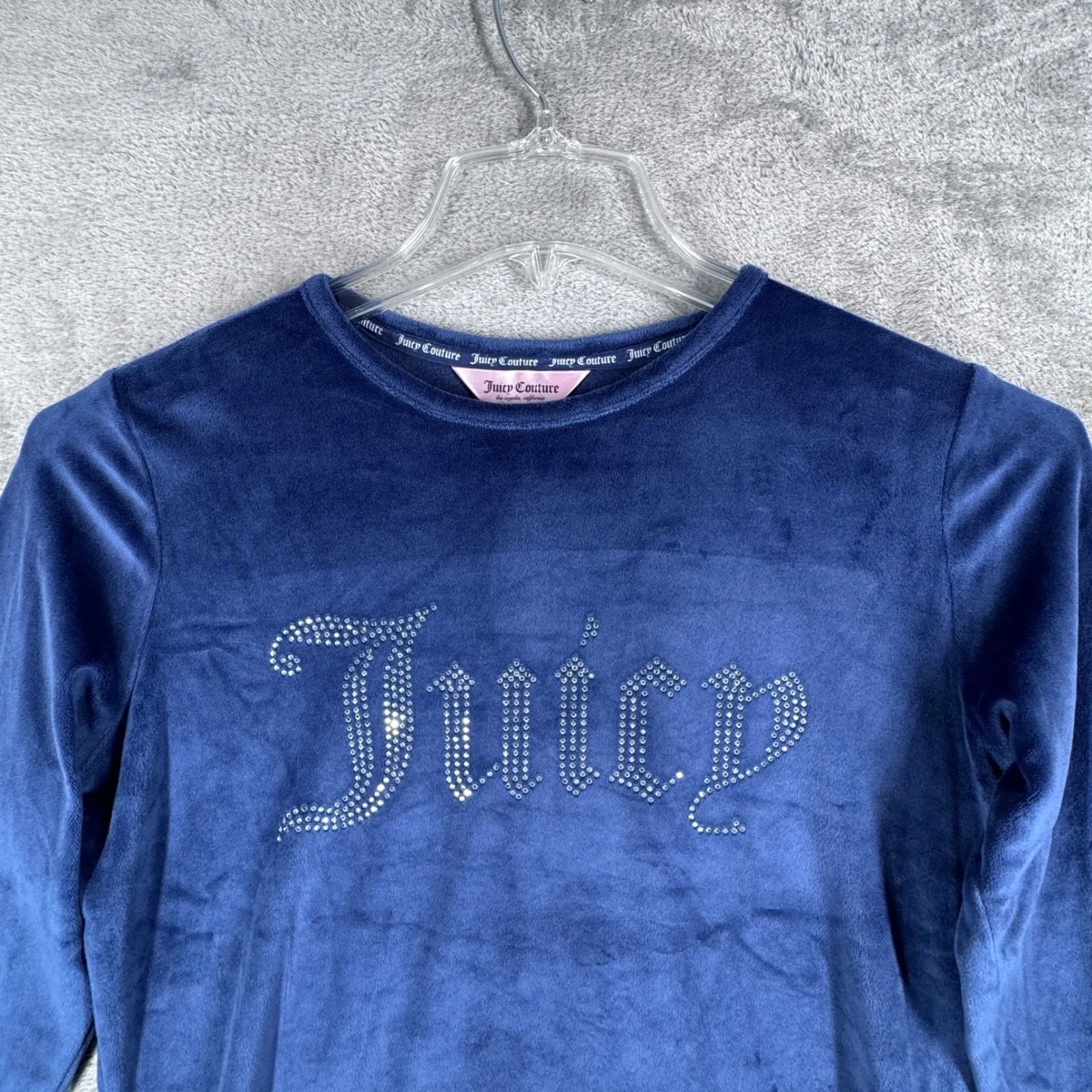 Juicy Couture Velour Top Womens L Navy Rhinestone‎ Logo Long Sleeve Y2K Lounge - Image 4