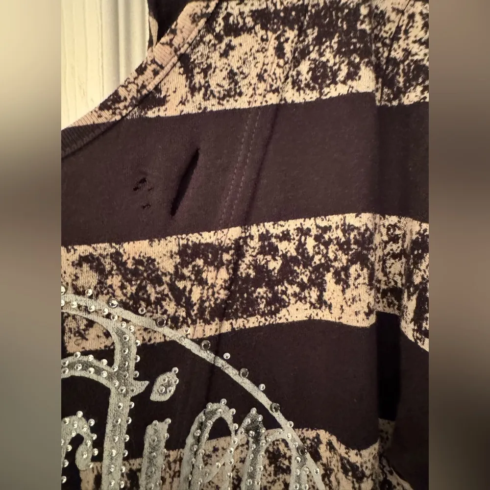 Affliction Live Fast Live Free Black & White Women’s Size Small Graphic T-Shirt - Image 9